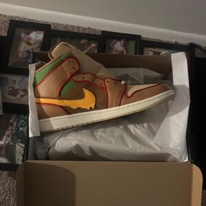 Nike Multicolor High-Top Sneakers